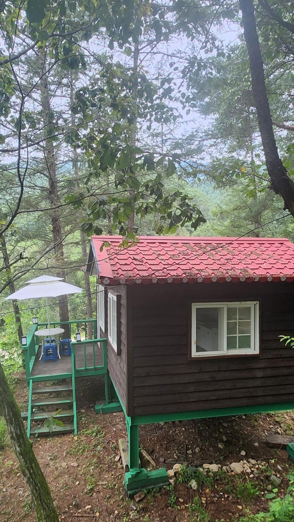 Hongcheon Gongjaksan Recreational Forest Pension Экстерьер фото